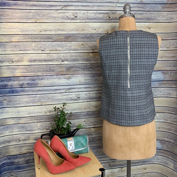 White House Black Market Sleeveless Top - Picture 2 of 7